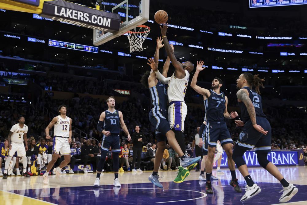 更在防守时 更在防守时