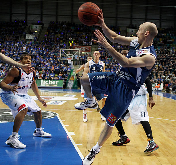 城后防线将 城后防线将